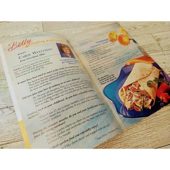 Betty Crocker Cookbook Simple Meals #164 July/August 2000 Paperback w/pullout - Picture 3 of 13